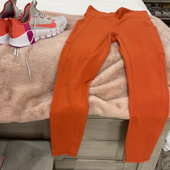 Lululemon size 6 leggings, orange - Picture 2 of 3